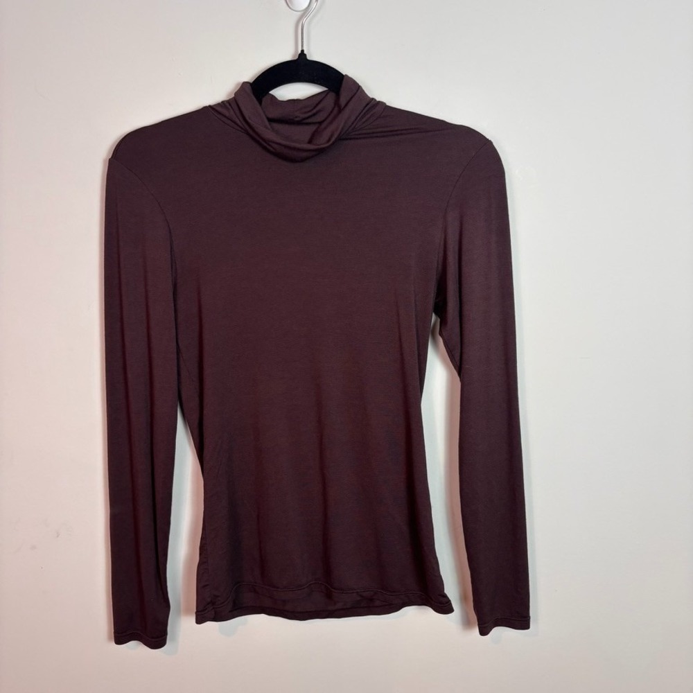 Heat Tech Womens Maroon Long Sleeve Turtle Neck Base Layer Tee size XS Outdoors